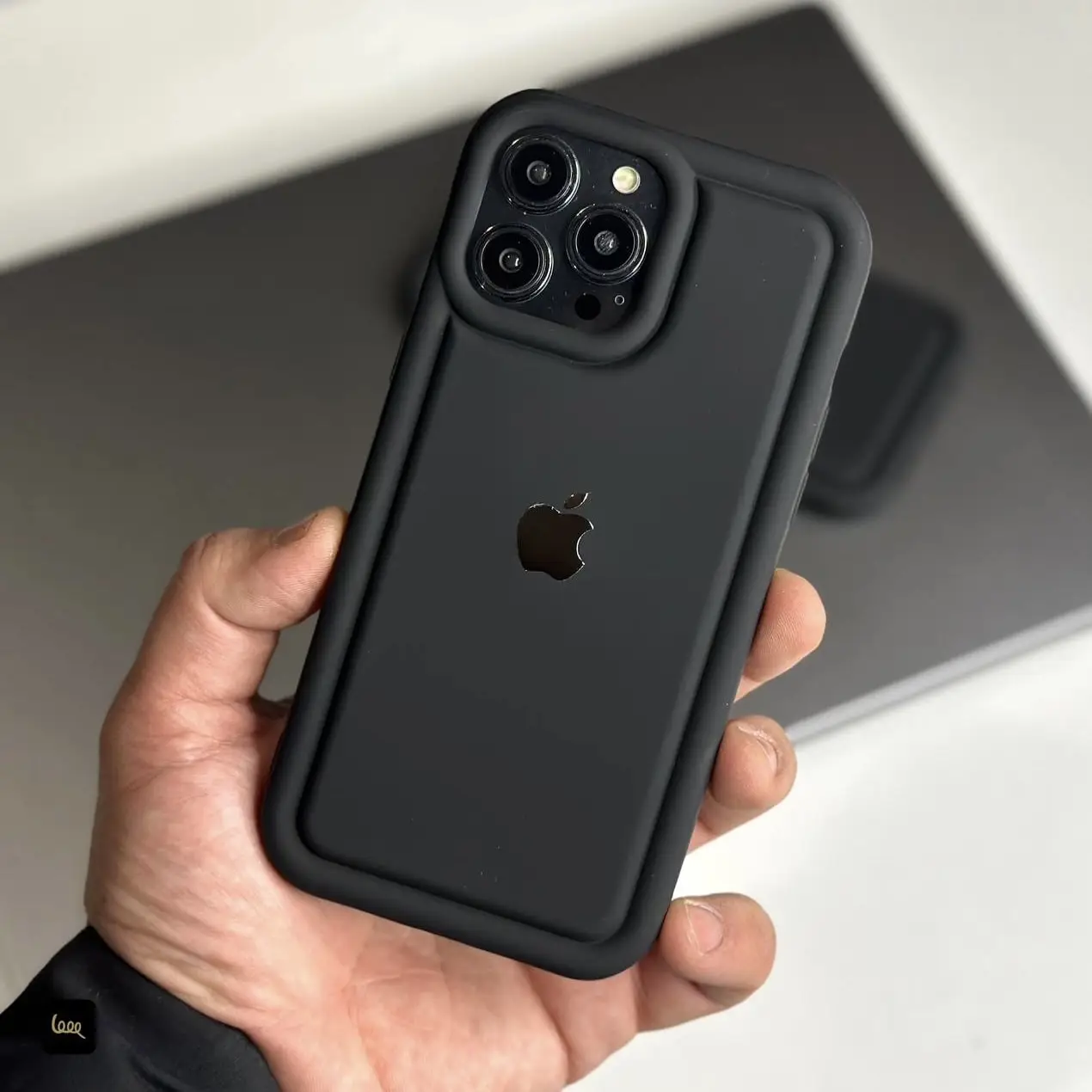 EDD50E89-ED13-4289-A725-41C2DC248183 قاب آیفون پاف کیس لوگو دار